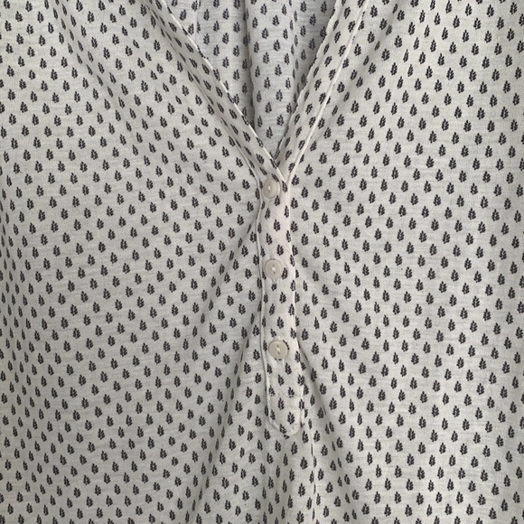H&M Blouse - Picture 2 of 4